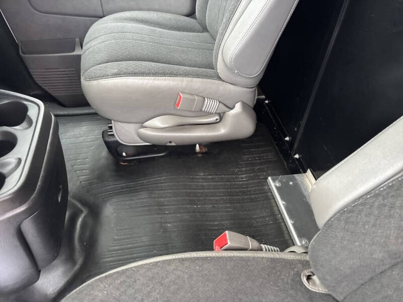 2021 Chevrolet Express 2500