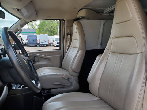 2023 Chevrolet Express 2500