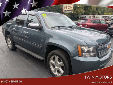 2011 Chevrolet Avalanche for sale at TWIN MOTORS in Madison OH