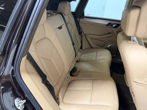 2017 Porsche Macan GTS