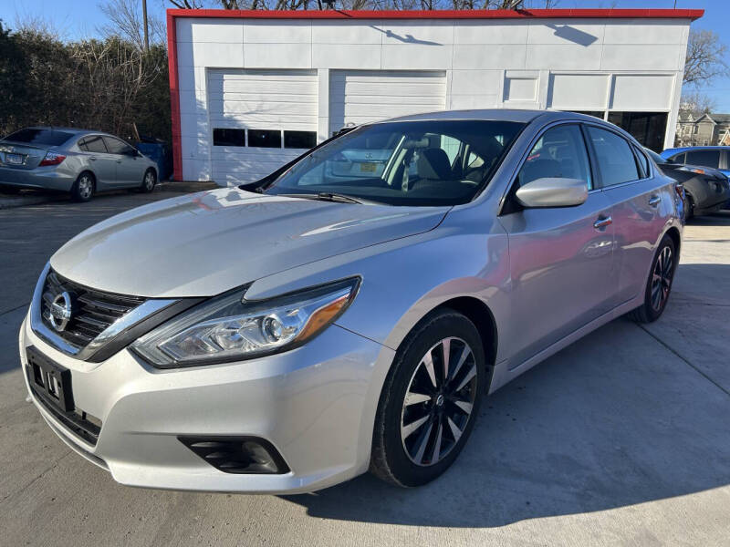 2018 Nissan Altima for sale at Downers Grove Motor Sales in Downers Grove IL