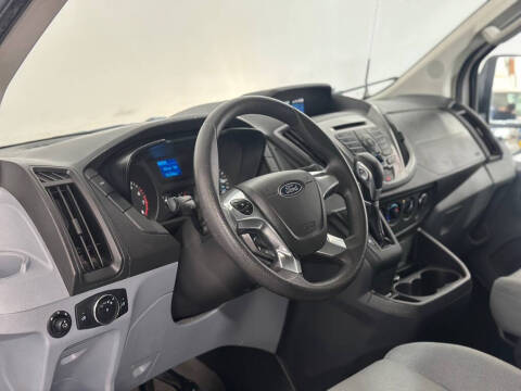 2015 Ford Transit