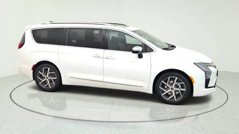 2027 Chrysler Pacifica Pinnacle