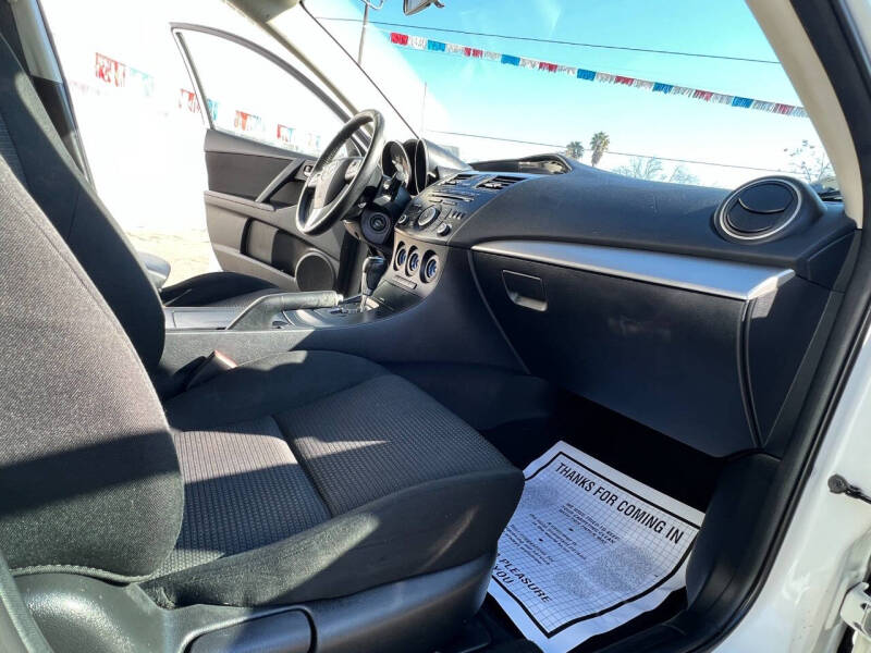 2012 Mazda MAZDA3 i Touring