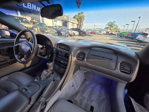 2004 Chevrolet Corvette