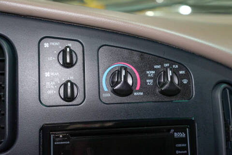 2002 Ford E-Series E-150