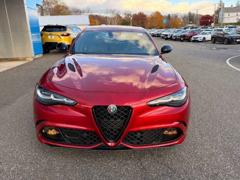 2024 Alfa Romeo Giulia Quadrifoglio