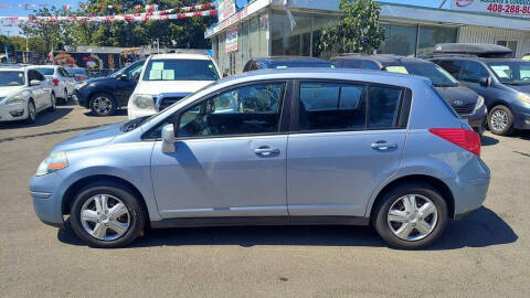 2011 Nissan Versa 1.8 S