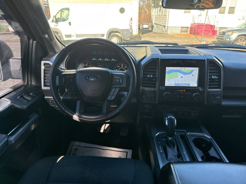 2020 Ford F-150 XLT photo 23