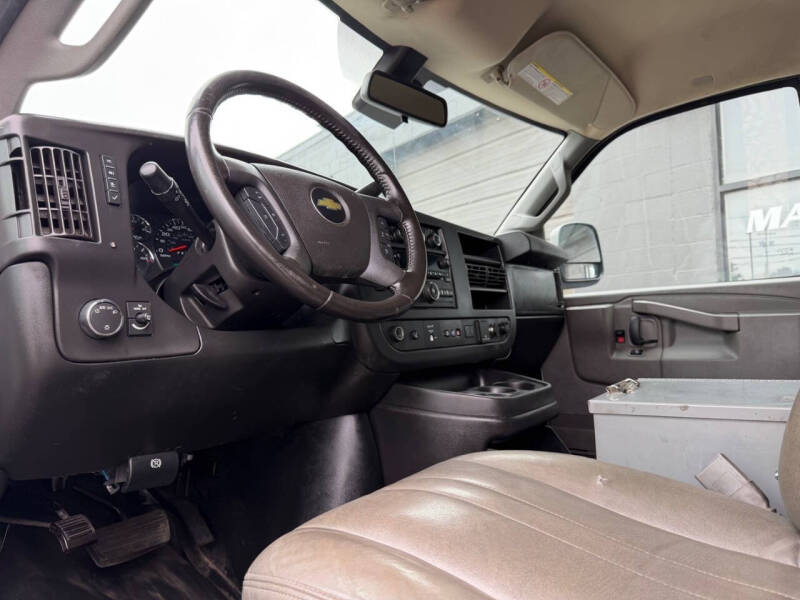2020 Chevrolet Express 3500