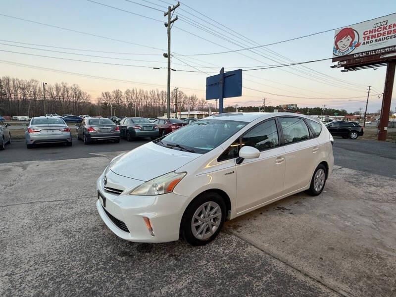 2012 Toyota Prius v Five