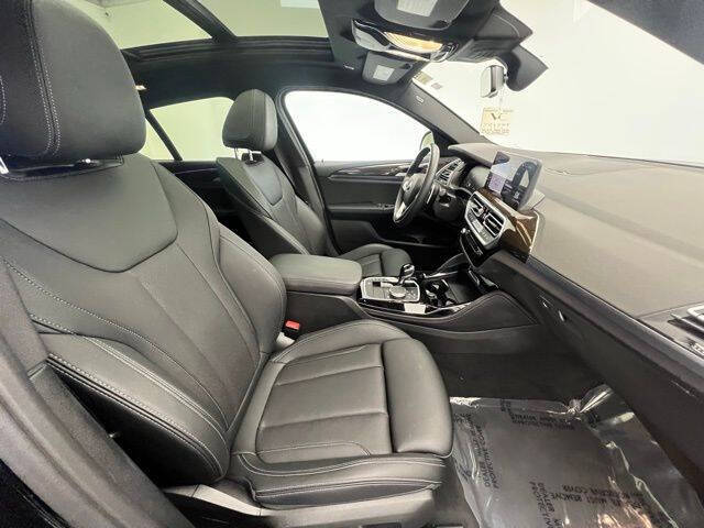 2024 BMW X4 xDrive30i