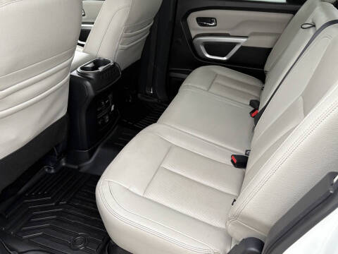 2020 Nissan Titan SL