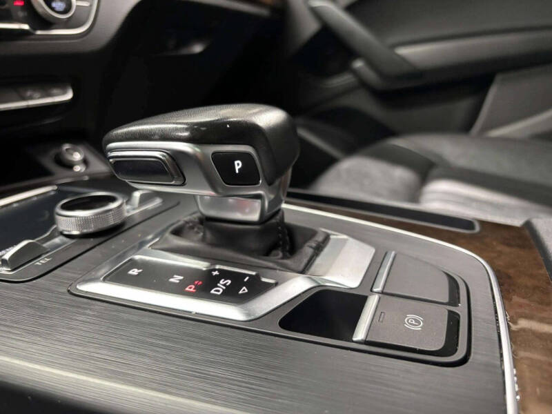 2018 Audi Q5 2.0T quattro Premium Plus