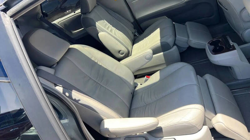 2011 Toyota Sienna Limited 7-Passenger