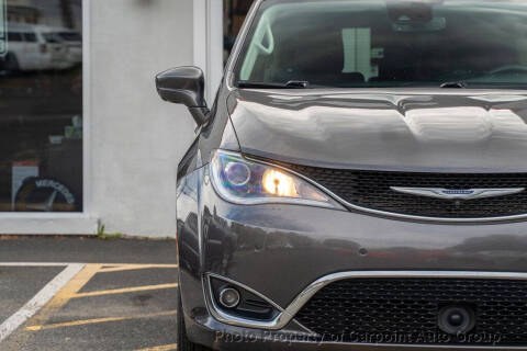 2020 Chrysler Pacifica Touring