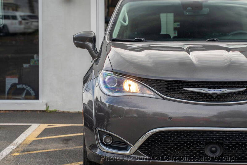 2020 Chrysler Pacifica Touring