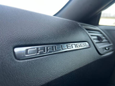 2010 Dodge Challenger SE