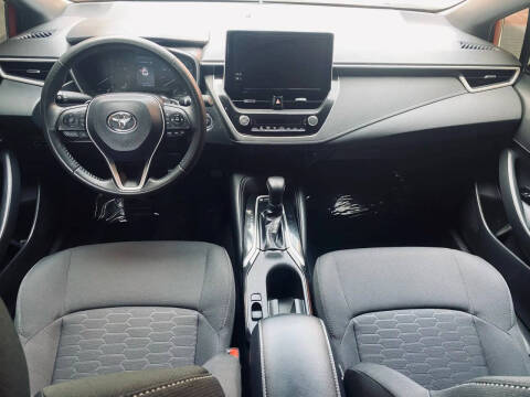 2023 Toyota Corolla Hatchback SE