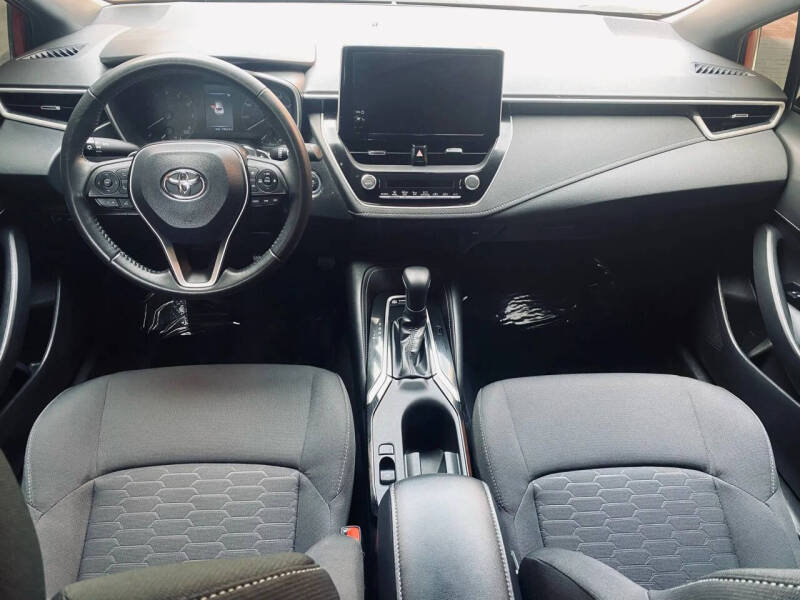 2023 Toyota Corolla Hatchback SE