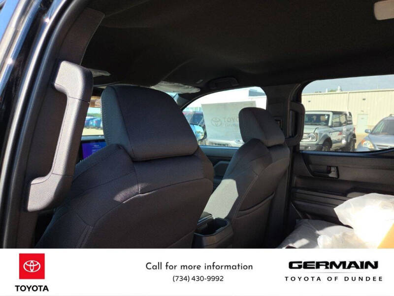 2025 Toyota Tacoma SR