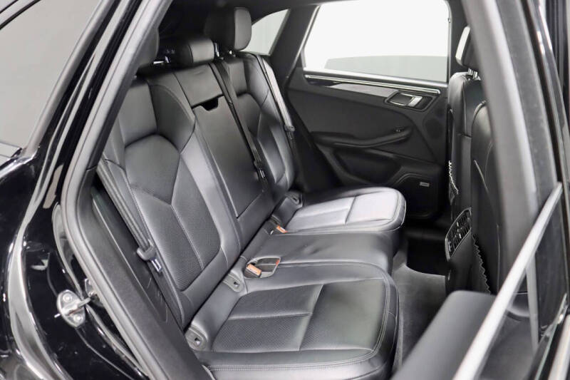 2018 Porsche Macan S