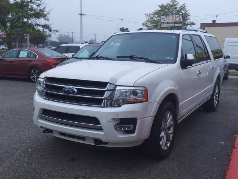 2016 Ford Expedition Limited's photo