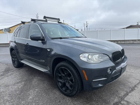 2013 BMW X5 for sale at BELOW BOOK AUTO SALES in Idaho Falls ID