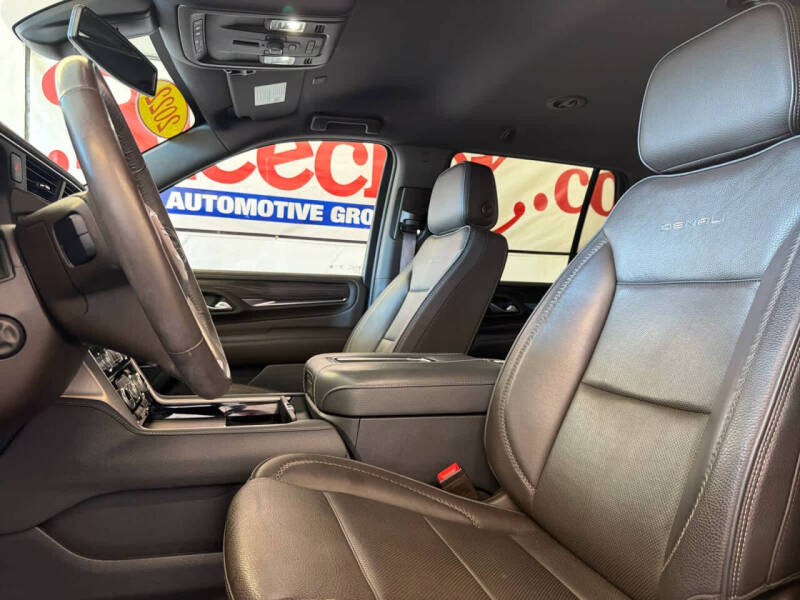 2022 GMC Yukon Denali