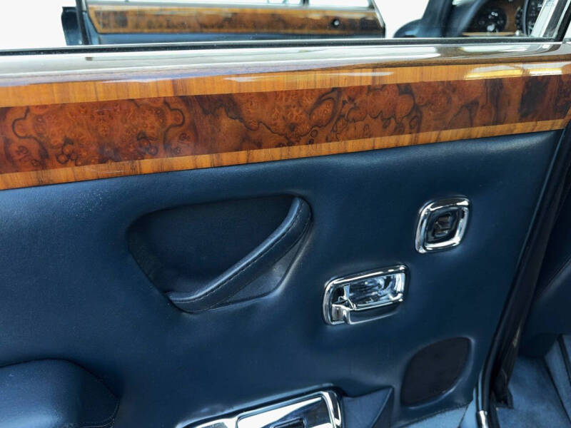 1975 Rolls-Royce Silver Shadow