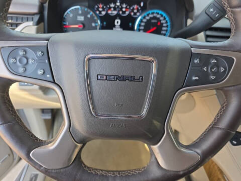 2017 GMC Yukon XL Denali