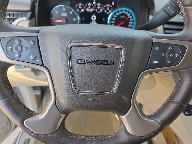 2017 GMC Yukon XL Denali