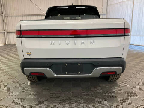 2022 Rivian R1T Adventure