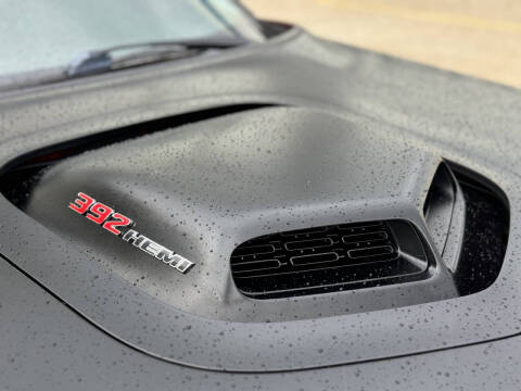 2016 Dodge Challenger 392 HEMI Scat Pack Shaker