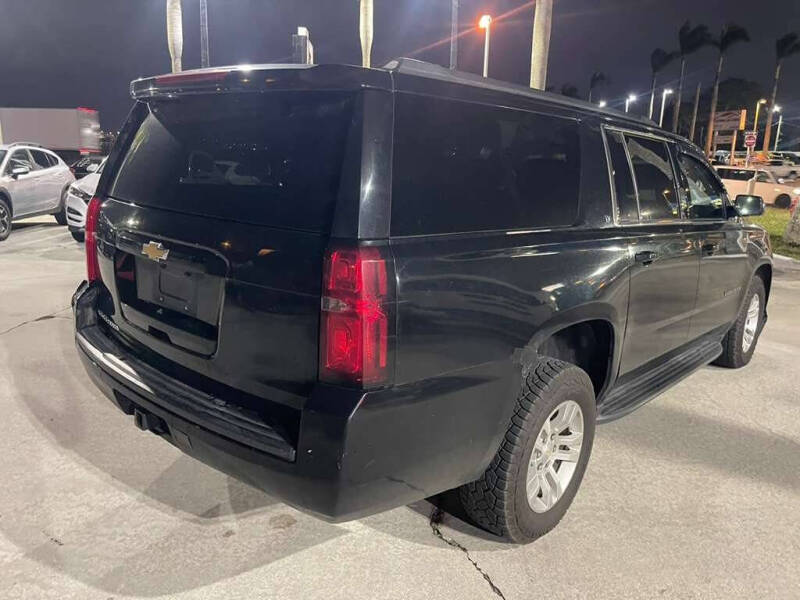 2017 Chevrolet Suburban LT