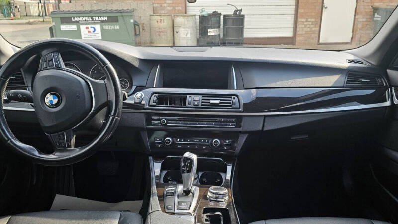 2015 BMW 5 Series 528i