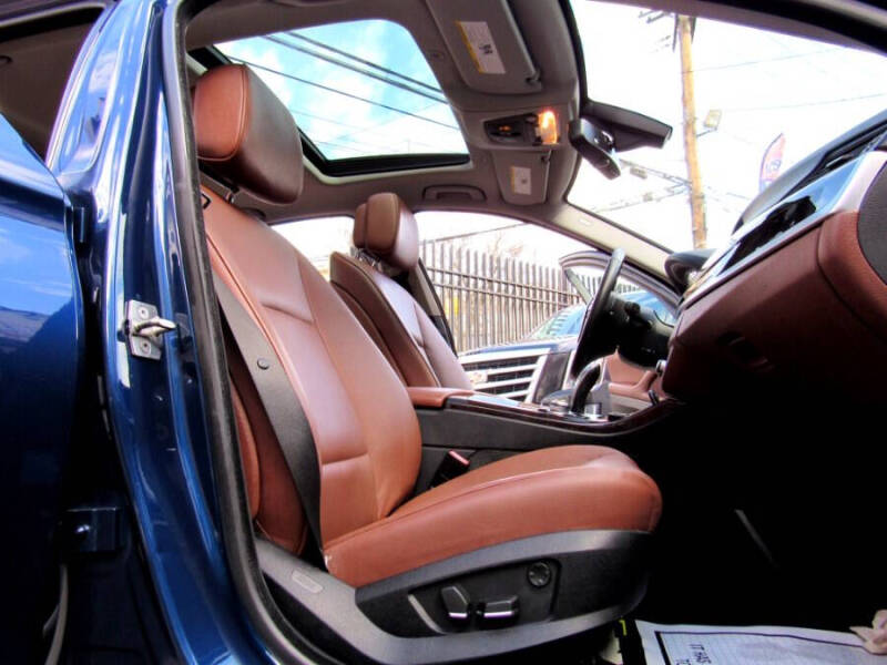 2012 BMW 5 Series 528i xDrive