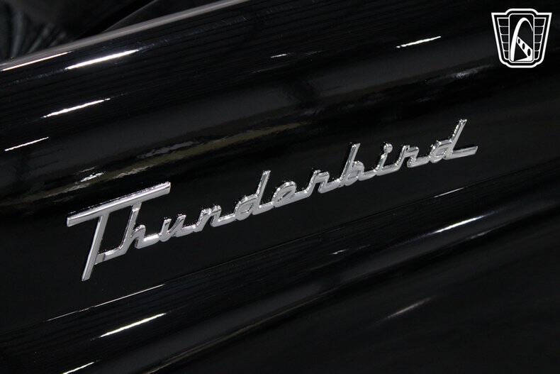 1956 Ford Thunderbird