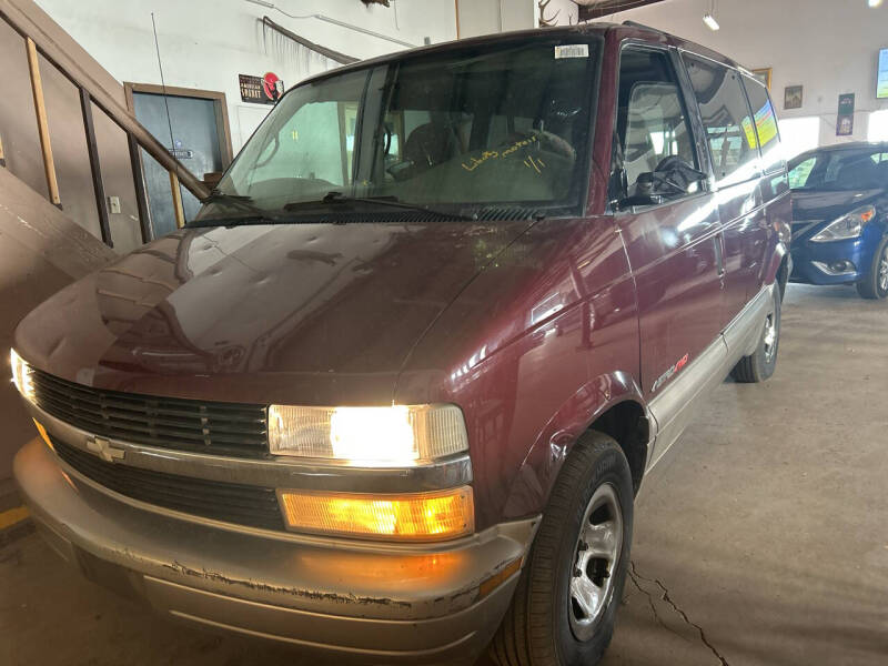 2001 Chevrolet Astro for sale at PYRAMID MOTORS - Pueblo Lot in Pueblo CO