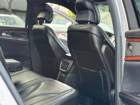 2016 Lincoln MKX Select