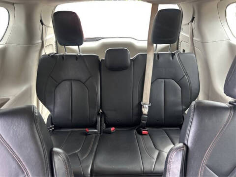 2020 Chrysler Pacifica Touring L