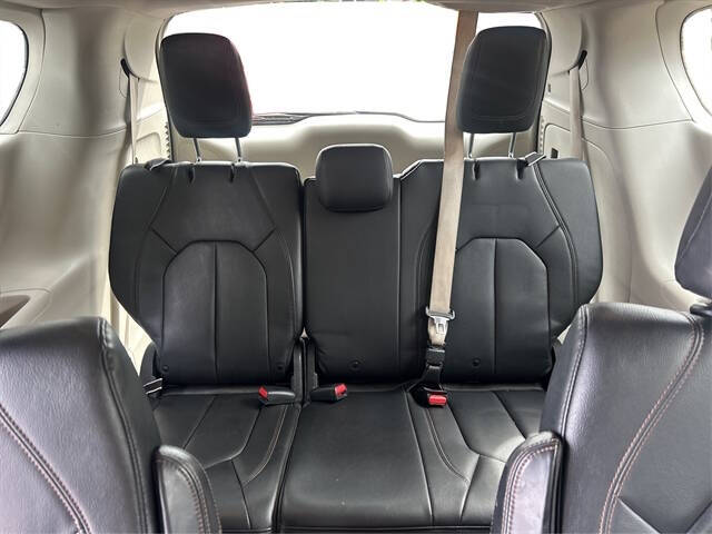 2020 Chrysler Pacifica Touring L