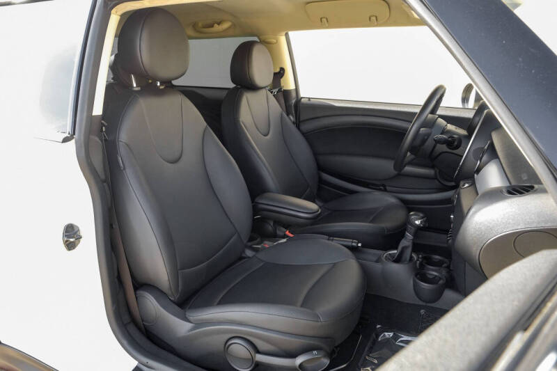 2013 MINI Hardtop Cooper