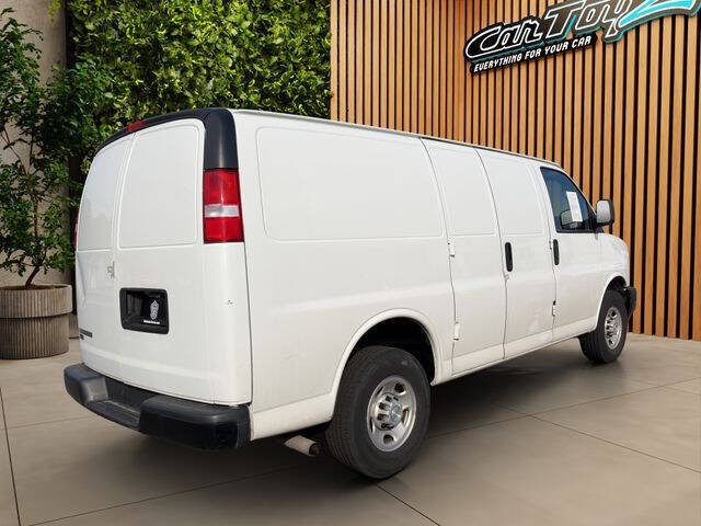 2021 Chevrolet Express 2500