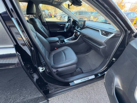 2021 Toyota RAV4 Hybrid XLE Premium