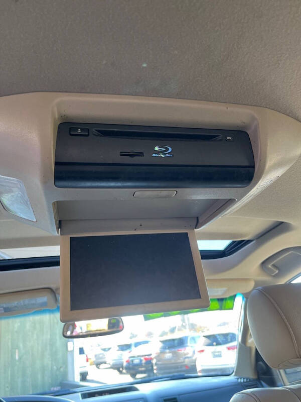 2013 Toyota Sequoia Limited