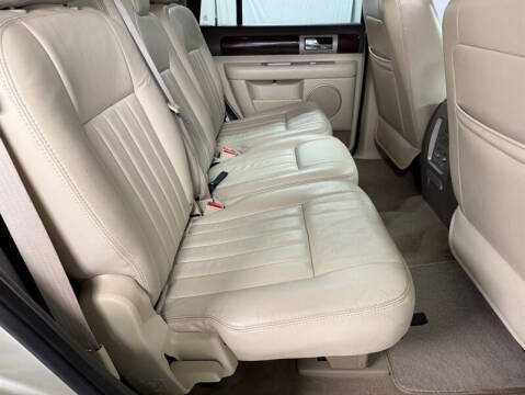 2004 Lincoln Navigator Luxury