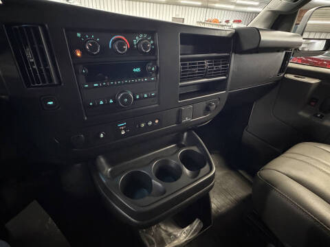 2023 GMC Savana 2500