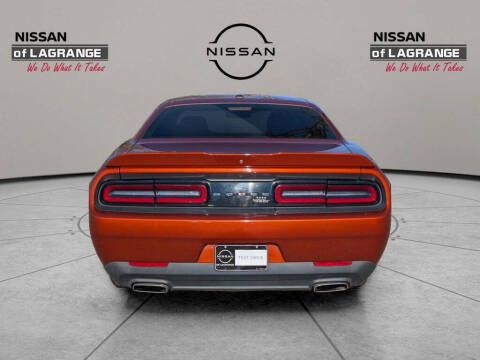 2021 Dodge Challenger SXT