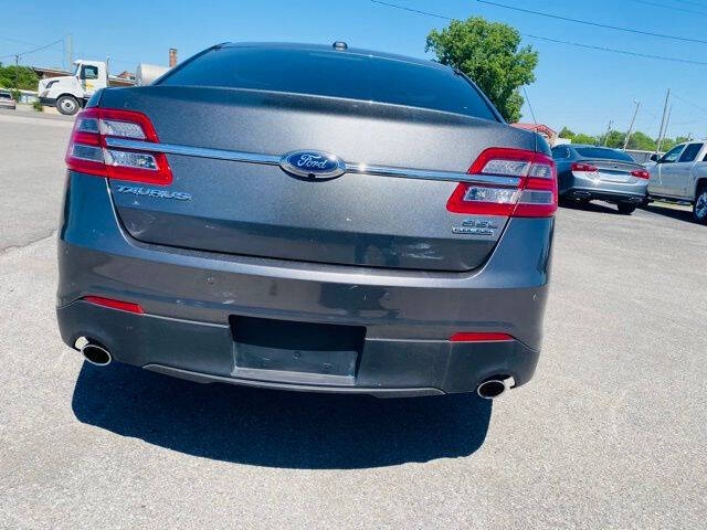 2015 Ford Taurus SEL